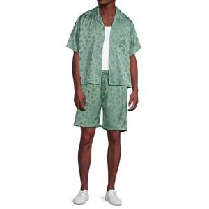 NEW HONOR THE GIFT polka dot short in green